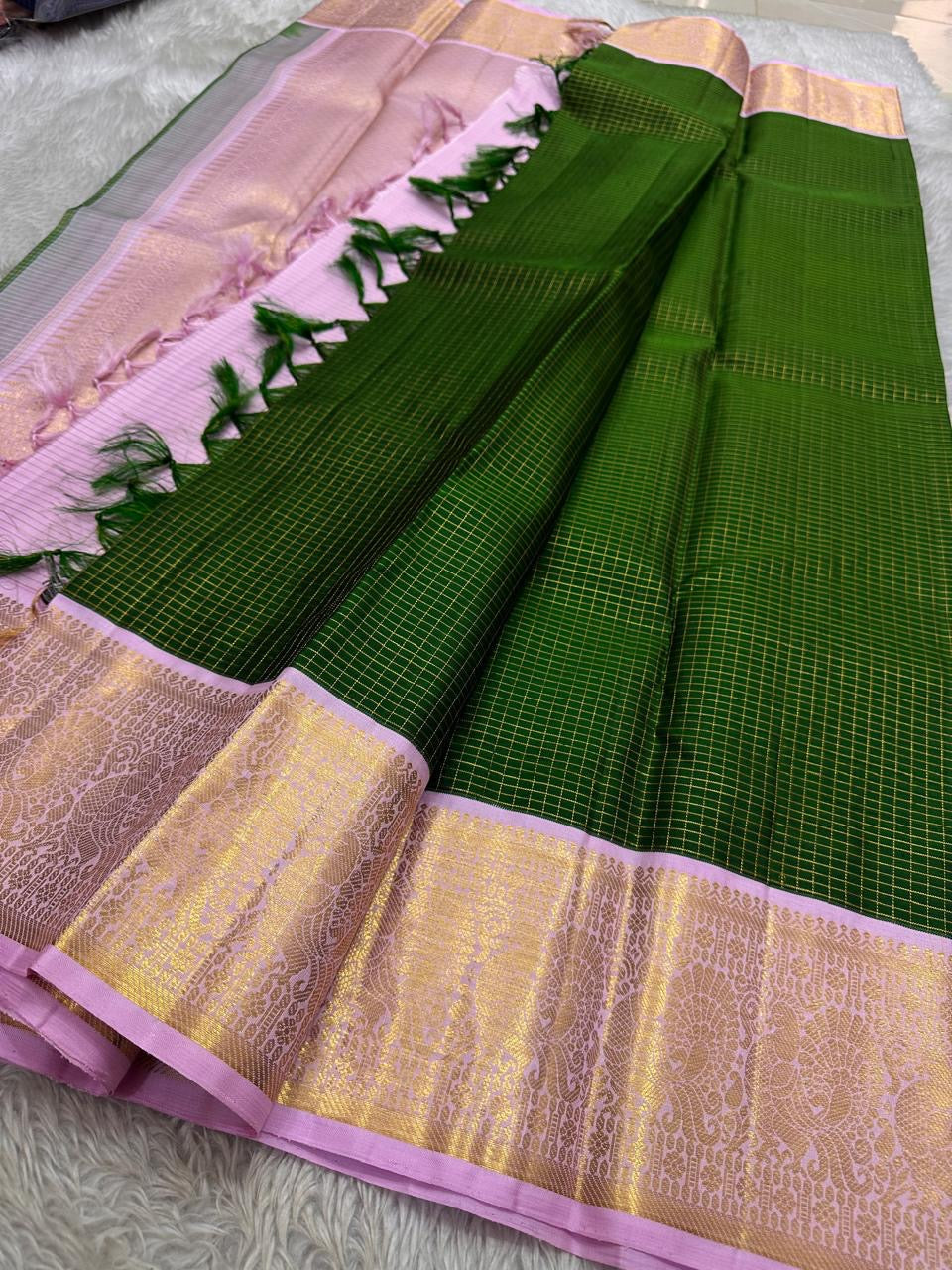 Classic Green & Baby Pink Kanchipuram Handloom Silk Saree SS26029