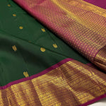 Load image into Gallery viewer, Classic Bottle Green &amp; Deep Pink 1gm Zari Elegance Kanchipuram Handloom Silk Saree SS24847
