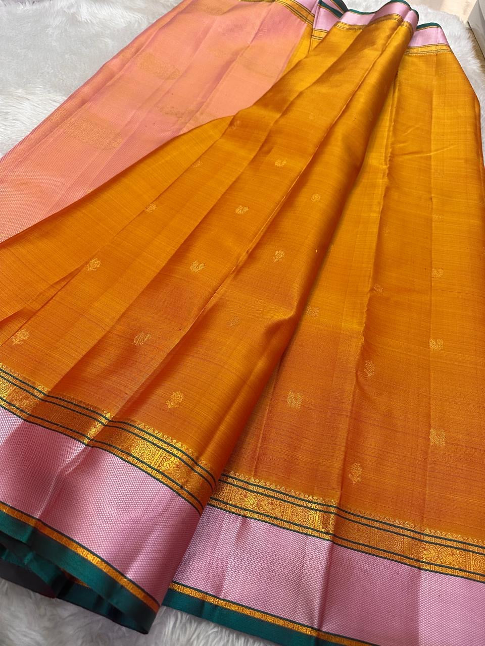 Classic Orange & Pale Pink Elegance Kanchipuram Handloom Silk Saree SS24535