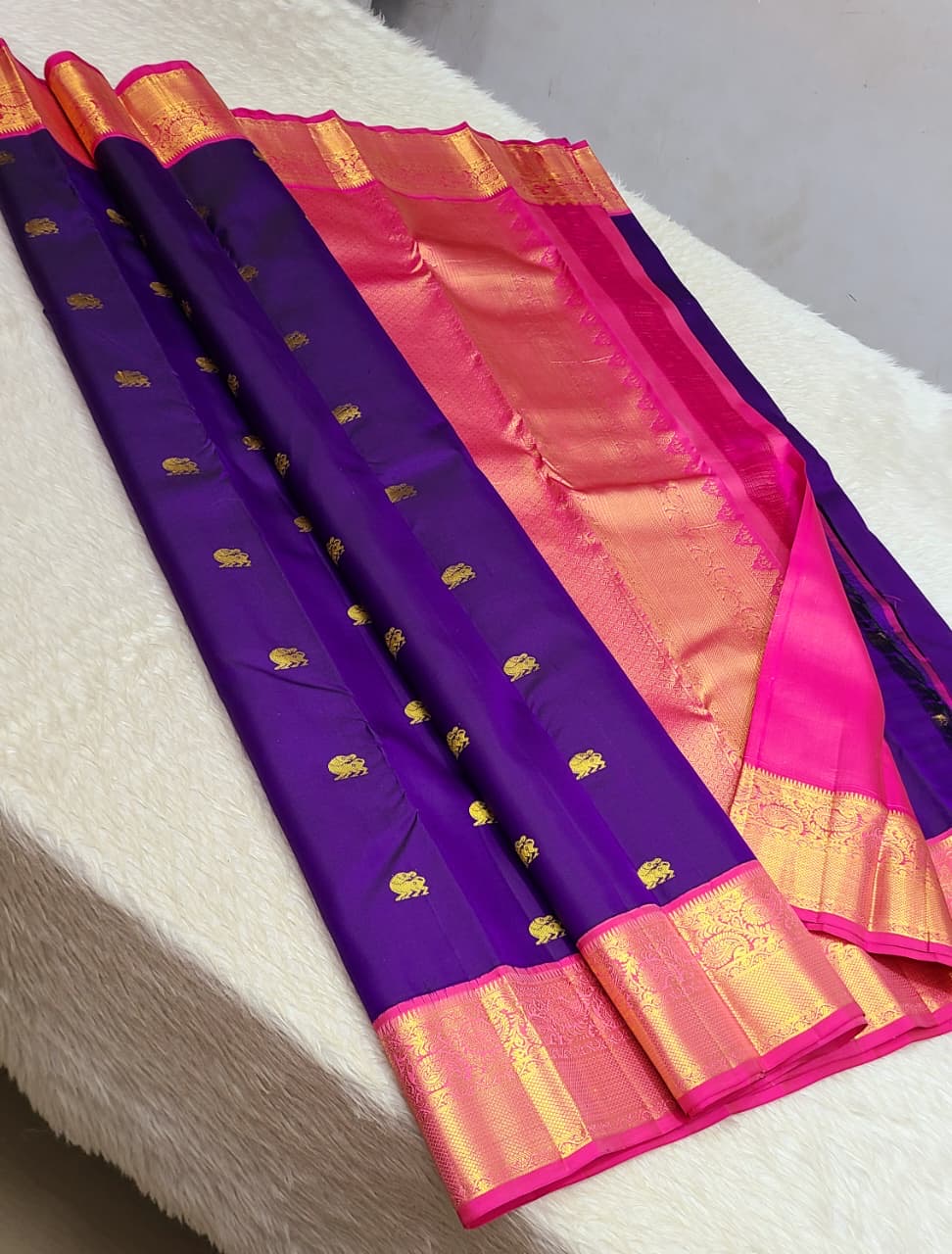 Classic Violet & Pink 2gm Zari Kanchipuram Handloom Silk Saree SS26383