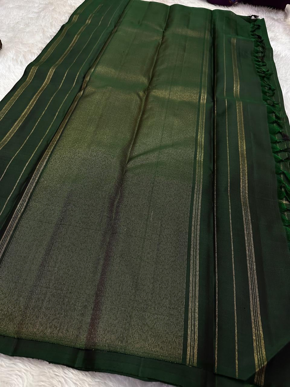Classic Pine Green 4 gm Gold & Silver Kanchipuram Handloom Silk Saree SS26088
