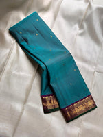 Load image into Gallery viewer, Classic Teal Blue &amp; Vadamalli Elegance Kanchipuram Handloom Silk Saree SS25389
