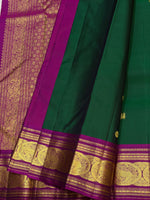 Load image into Gallery viewer, Classic Bottle Green &amp; Cerise Pink 2gm Zari Vintage Elegance Kanchipuram Handloom Silk Saree SS27886

