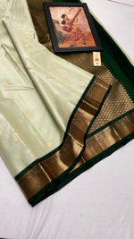 Load image into Gallery viewer, Classic Pista Green &amp; Bottle Green Korvai Elegance Kanchipuram Handloom Silk Saree SS27117
