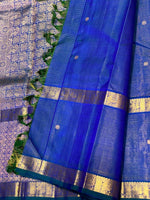 Load image into Gallery viewer, Classic Peacock Blue 2gm Zari Vaira Oosi Kanchipuram Handloom Silk Saree SS26511
