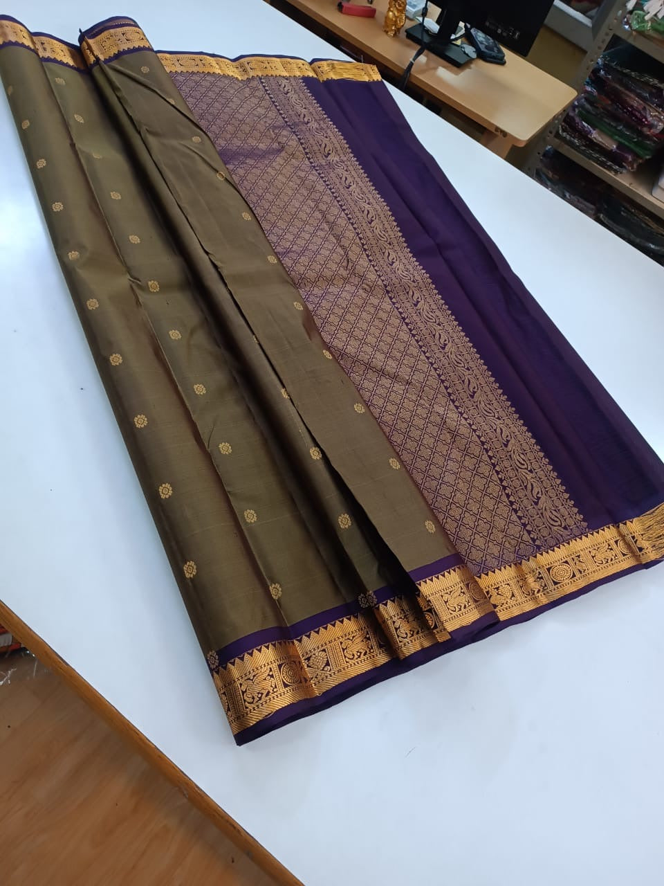 Dark Cement Grey & Violet Kanchipuram Handloom Silk Saree SS25864