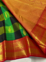 Load image into Gallery viewer, Classic Green Check &amp; Chilli Red 2gm Zari Elegance Kanchipuram Handloom Silk Saree SS24155
