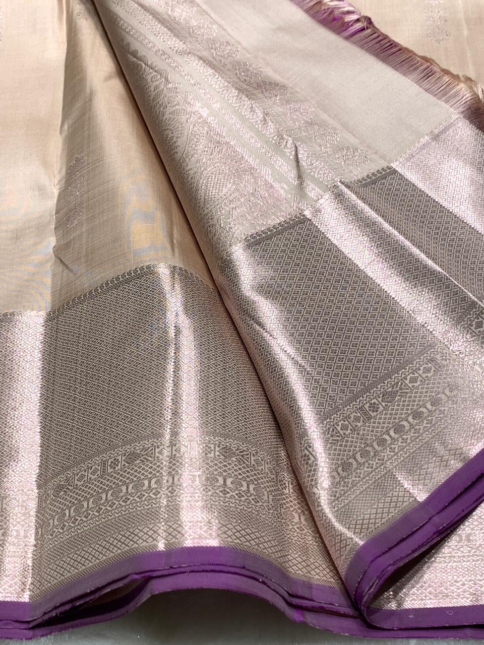 Classic Pearl Beige & Purple 2gm Zari Bridal Elegance Kanchipuram Handloom Silk Saree SS25430