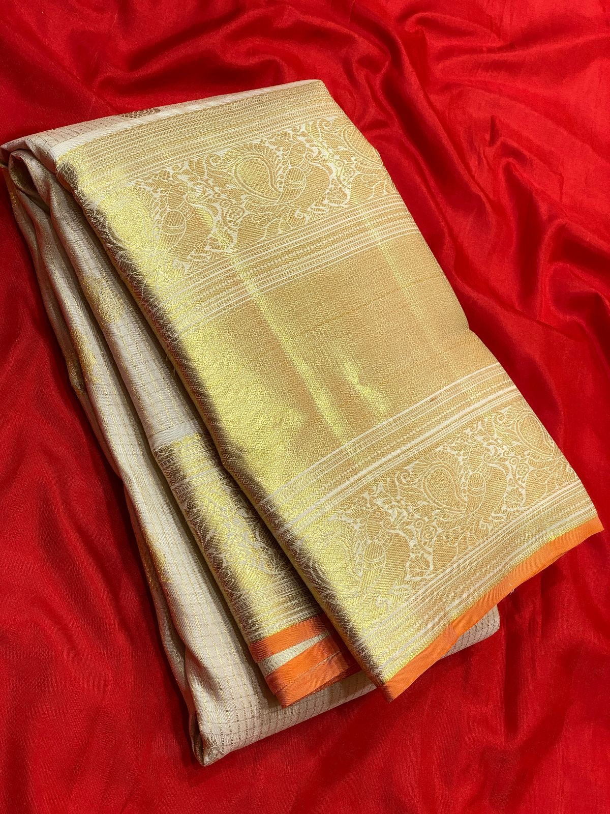 Classic White & Fiery Orange 2gm Zari Elegance Bridal Kanchipuram Handloom Silk Saree SS24375