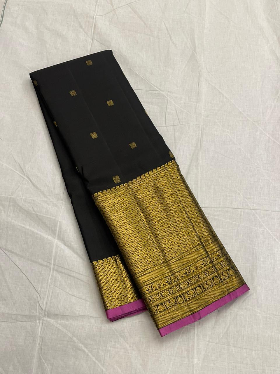 Classic Shadow Black 2gm Zari Elegance Kanchipuram Handloom Silk Saree SS22792