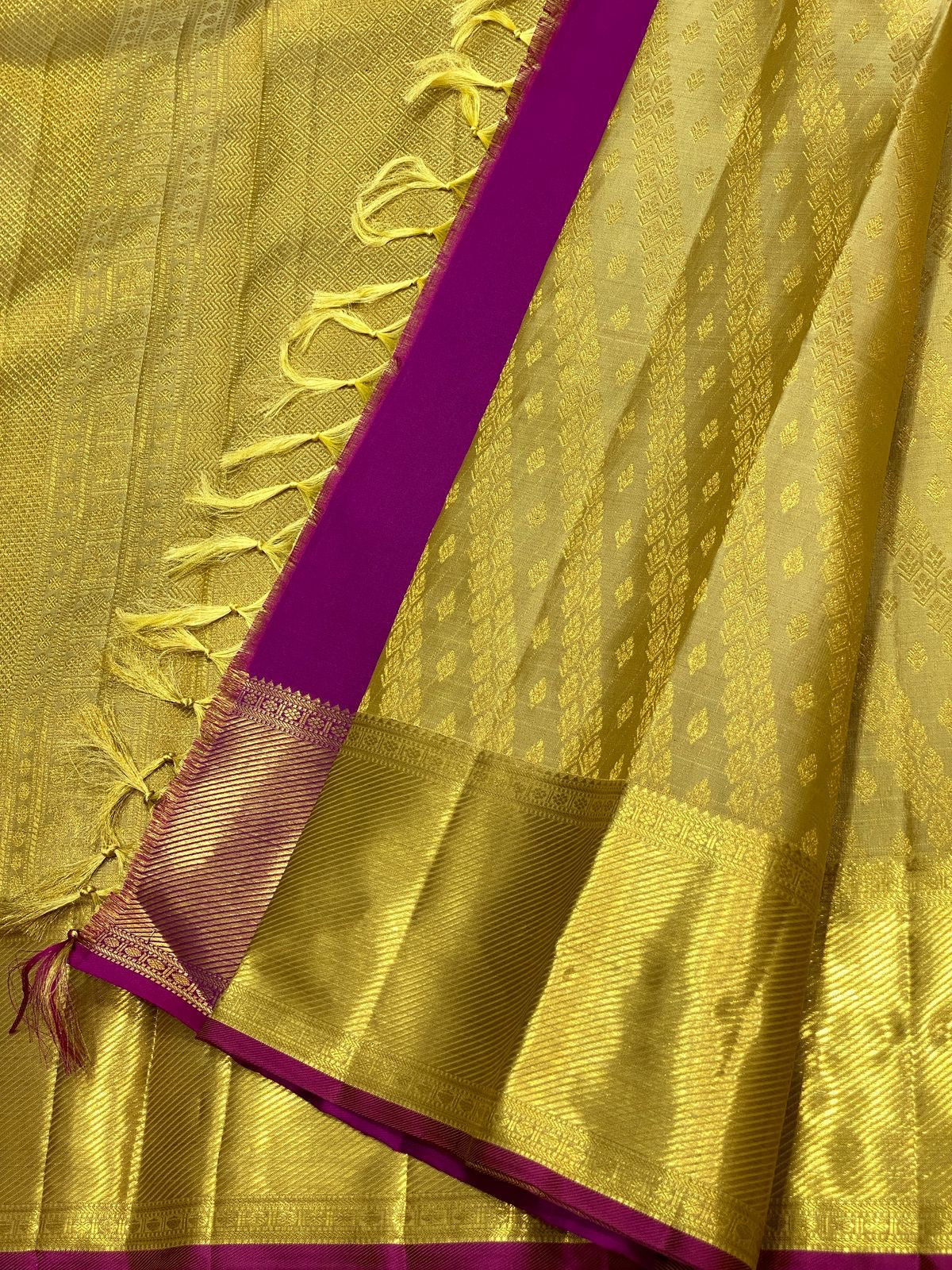 Classic Moss Green & Jam Purple 2gm Zari Kanchipuram Handloom Silk Saree SS25617