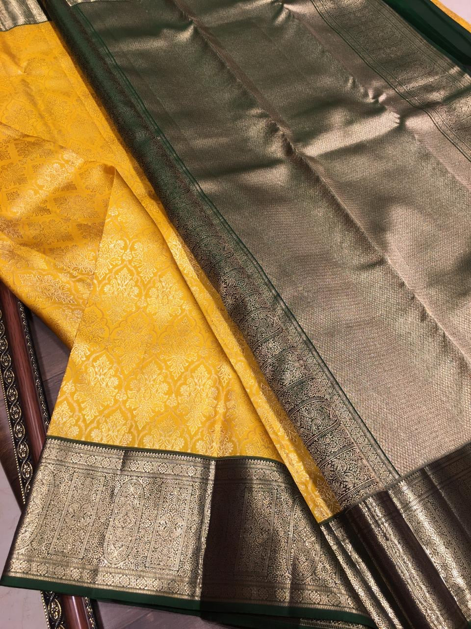 Classic Sunny Yellow & Bottle Green Bridal Elegance Kanchipuram Handloom Silk Saree SS26696