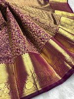 Load image into Gallery viewer, Classic Wine Red Bridal Elegance Kanchipuram Handloom Silk Saree SS26882
