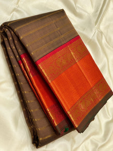 Classic Cocoa Brown & Orange Pink 3gm Zari Vaira Oosi Beldari Design Elegance Kanchipuram Handloom Silk Saree SS24445