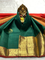 Load image into Gallery viewer, Classic Green &amp; Red 2gm Zari Elegance Kanchipuram Handloom Silk Saree SS24395
