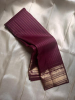 Load image into Gallery viewer, Classic Berry Plum Kanchipuram Handloom Silk Saree SS25912
