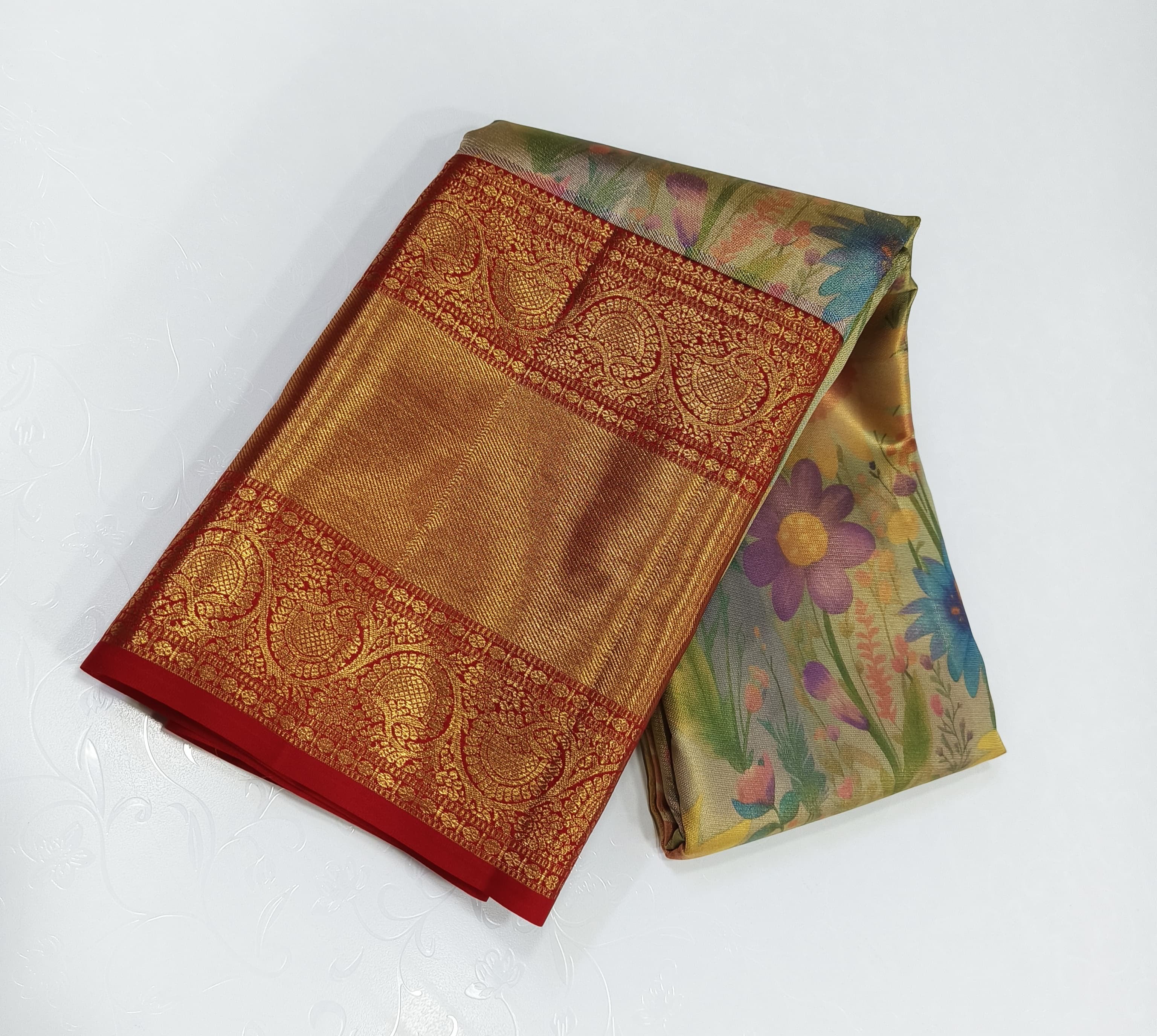 Classic Floral Gold & Chilli Red 2gm Zari Brocade Bridal Elegance Kanchipuram Handloom Silk Saree SS24732