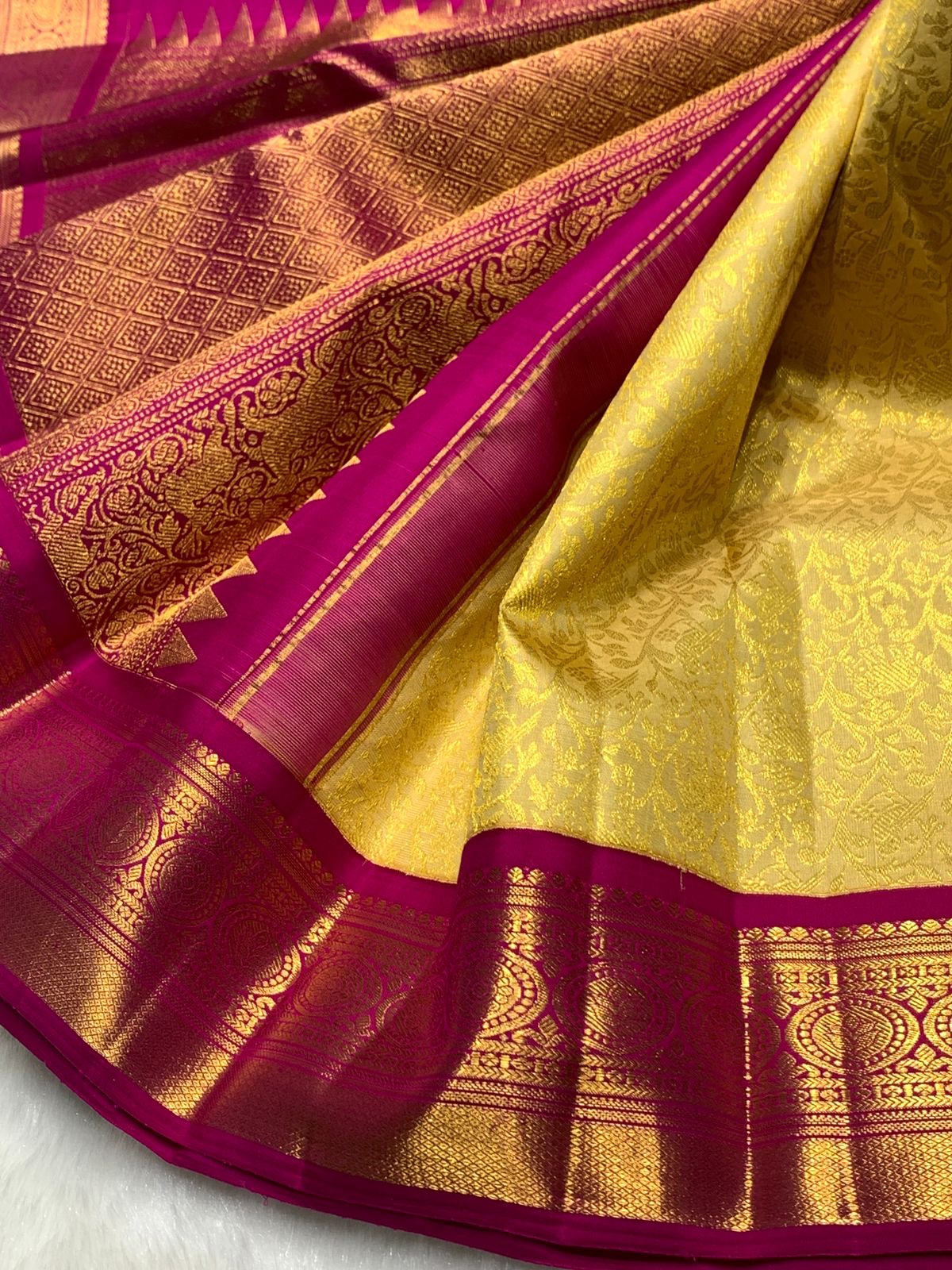 Classic Yellow & Pink 2gm Zari Bridal Elegance Kanchipuram Handloom Silk Saree SS25272