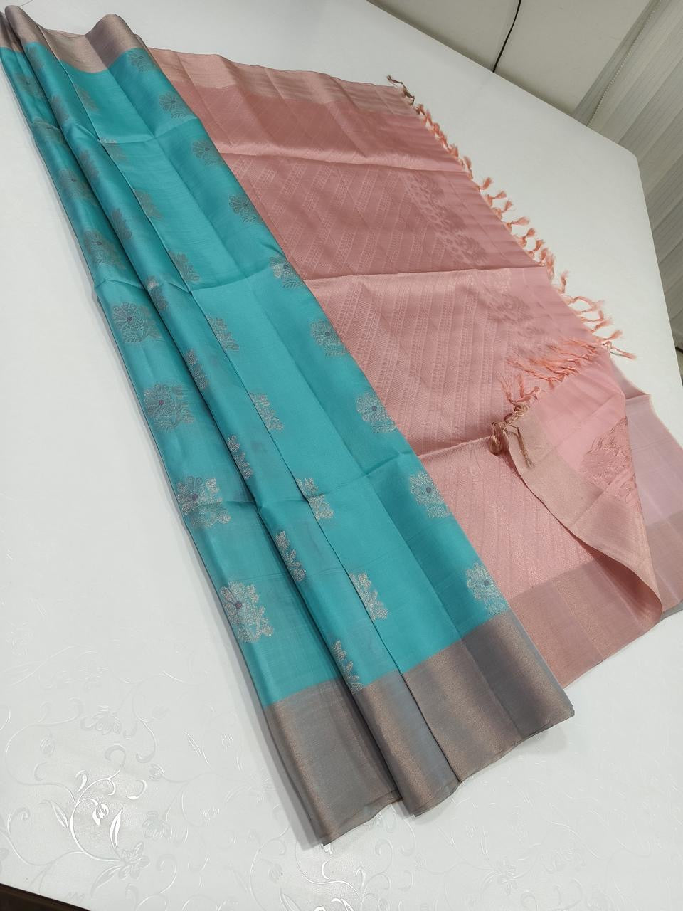 Classic Sky Blue & Pink Elegance Handloom Soft Silk Saree SS25604