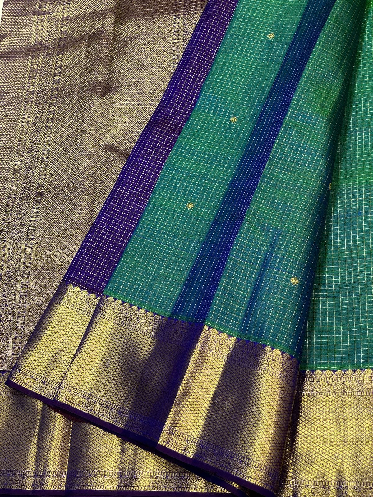 Classic Peacock Green 2gm Zari Vaira Oosi Checks Elegance Kanchipuram Handloom Silk Saree SS24742