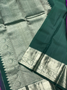 Classic Vadamalli & Emerald Green 2gm Zari Kanchipuram Handloom Silk Saree SS25820