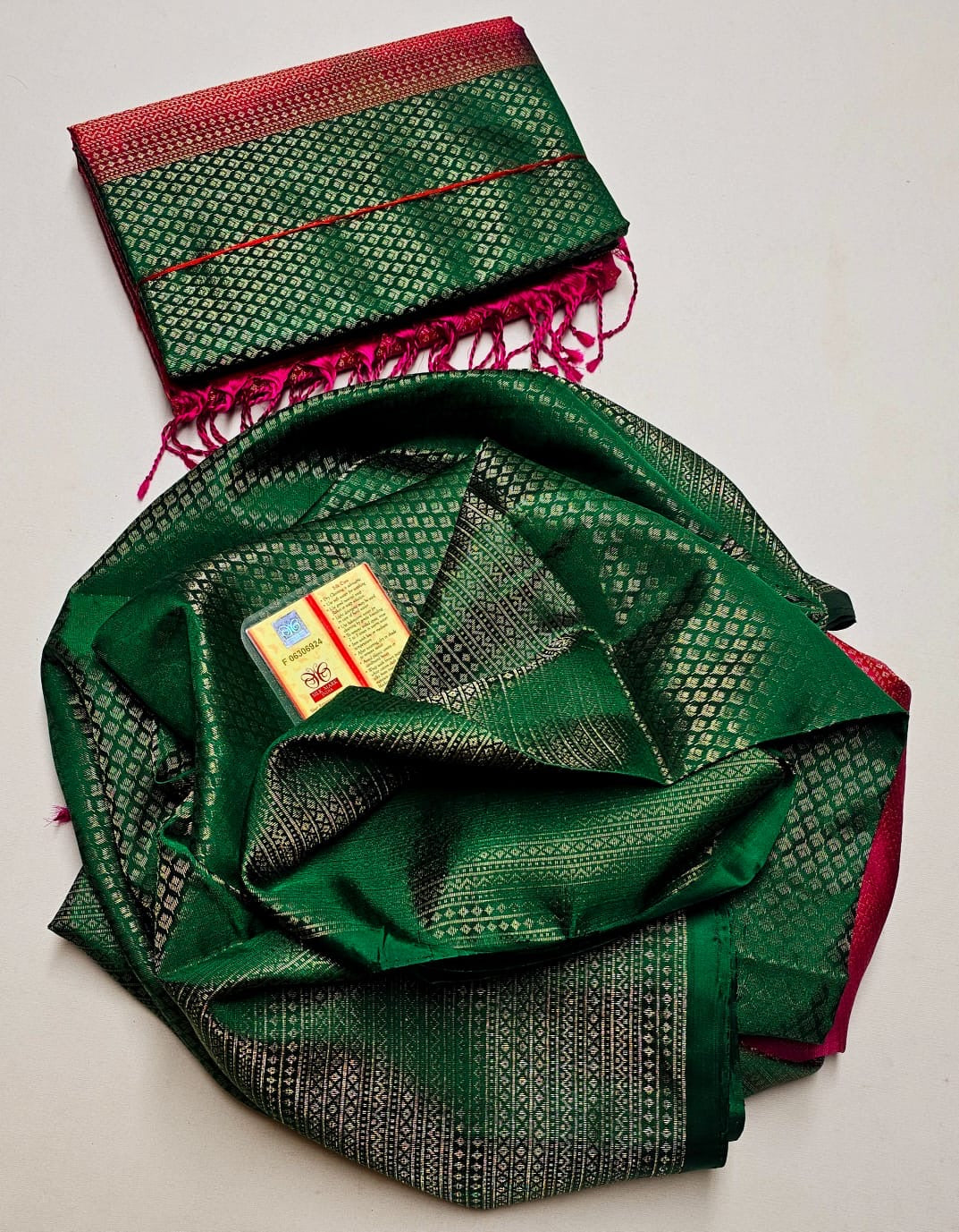 Classic Green & Cherry Red Double Warp Elegance Soft Silk Saree SS24228