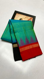 Load image into Gallery viewer, Classic Sea Green &amp; Red Black Korvai Kanchipuram Handloom Silk Saree SS25886
