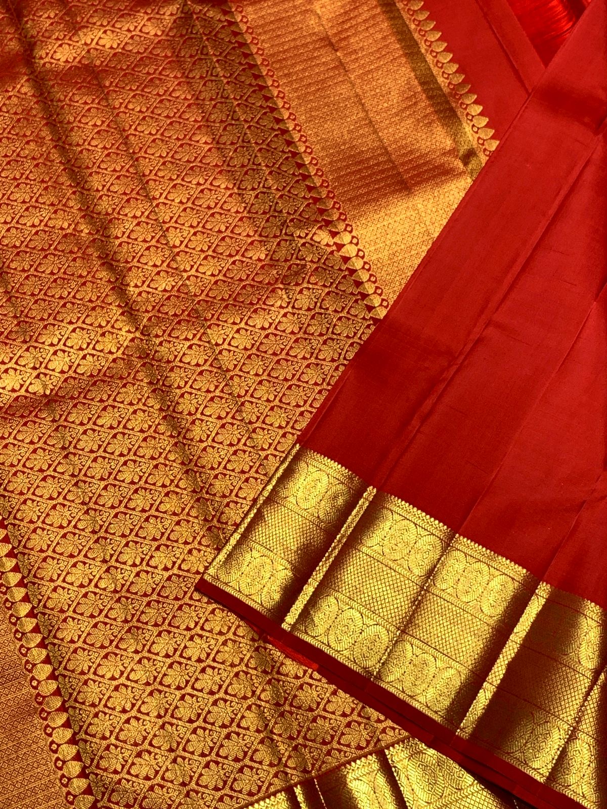 Classic Deep Orange 2gm Zari Bridal Elegance Kanchipuram Handloom Silk Saree SS25449