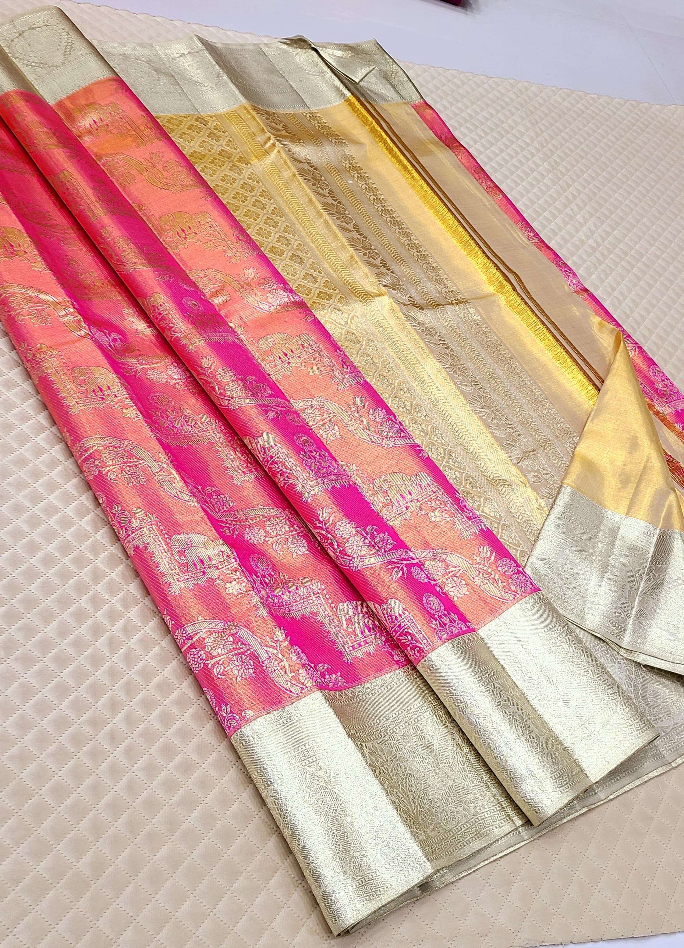 Classic Peachy Rose 1gm Zari Kanchipuram Handloom Silk Saree SS26192