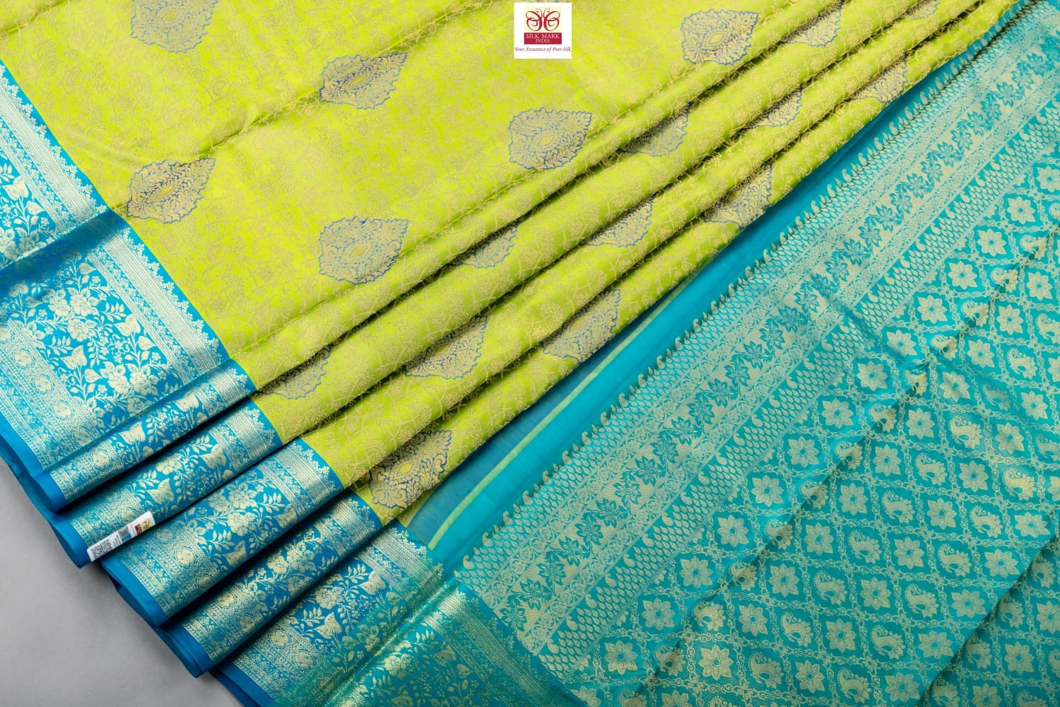 Classic Spring Green & Azure Blue Kanchipuram Handloom Silk Saree SS26624