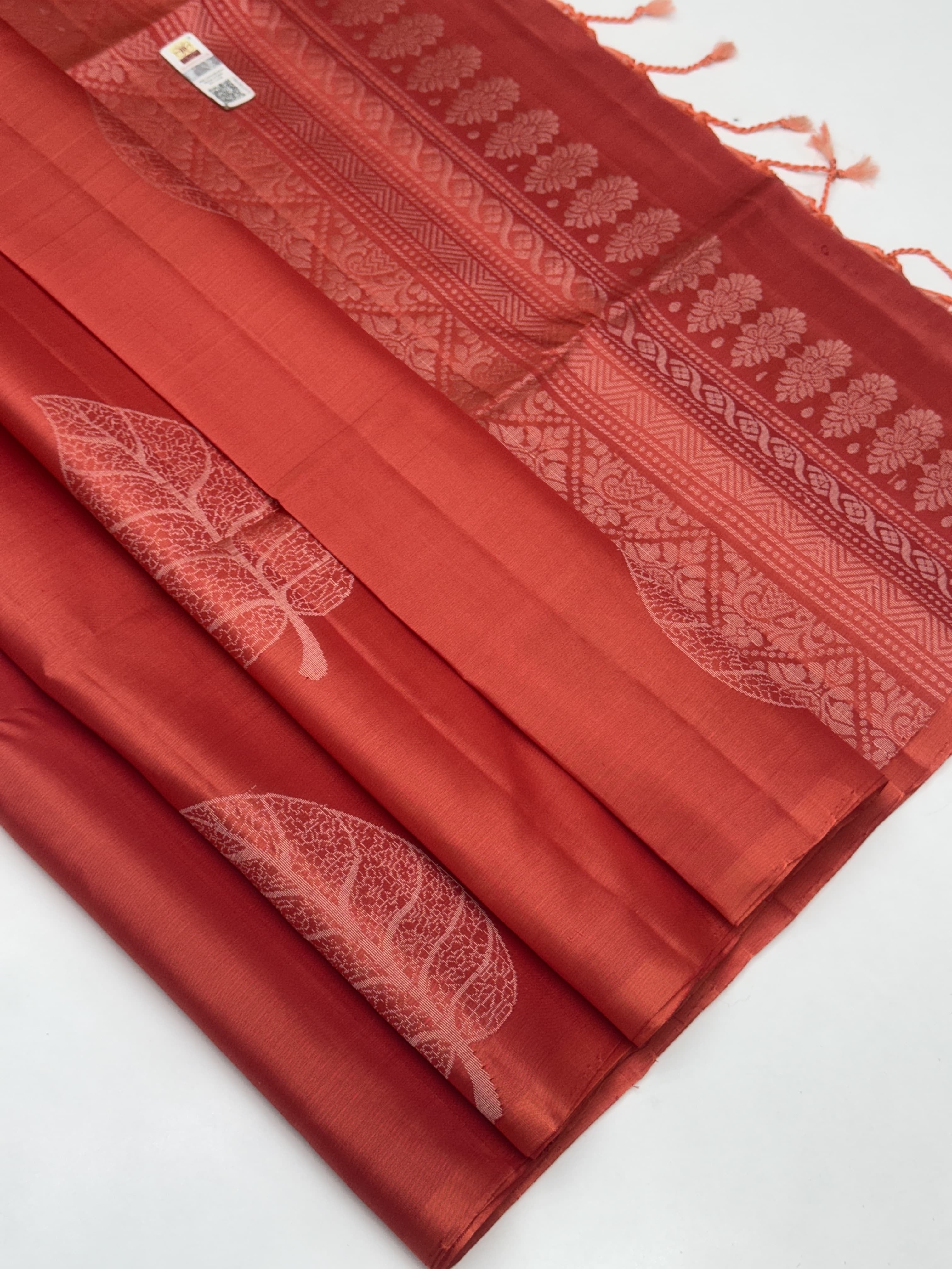 Classic Candy Red Elegance Handloom Soft Silk Saree SS24271