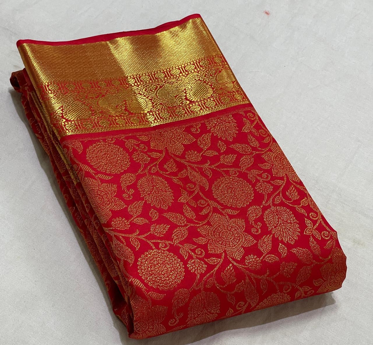 Classic Scarlet Red 2gm Zari Brocade Bridal Elegance Kanchipuram Handloom Silk Saree SS25735