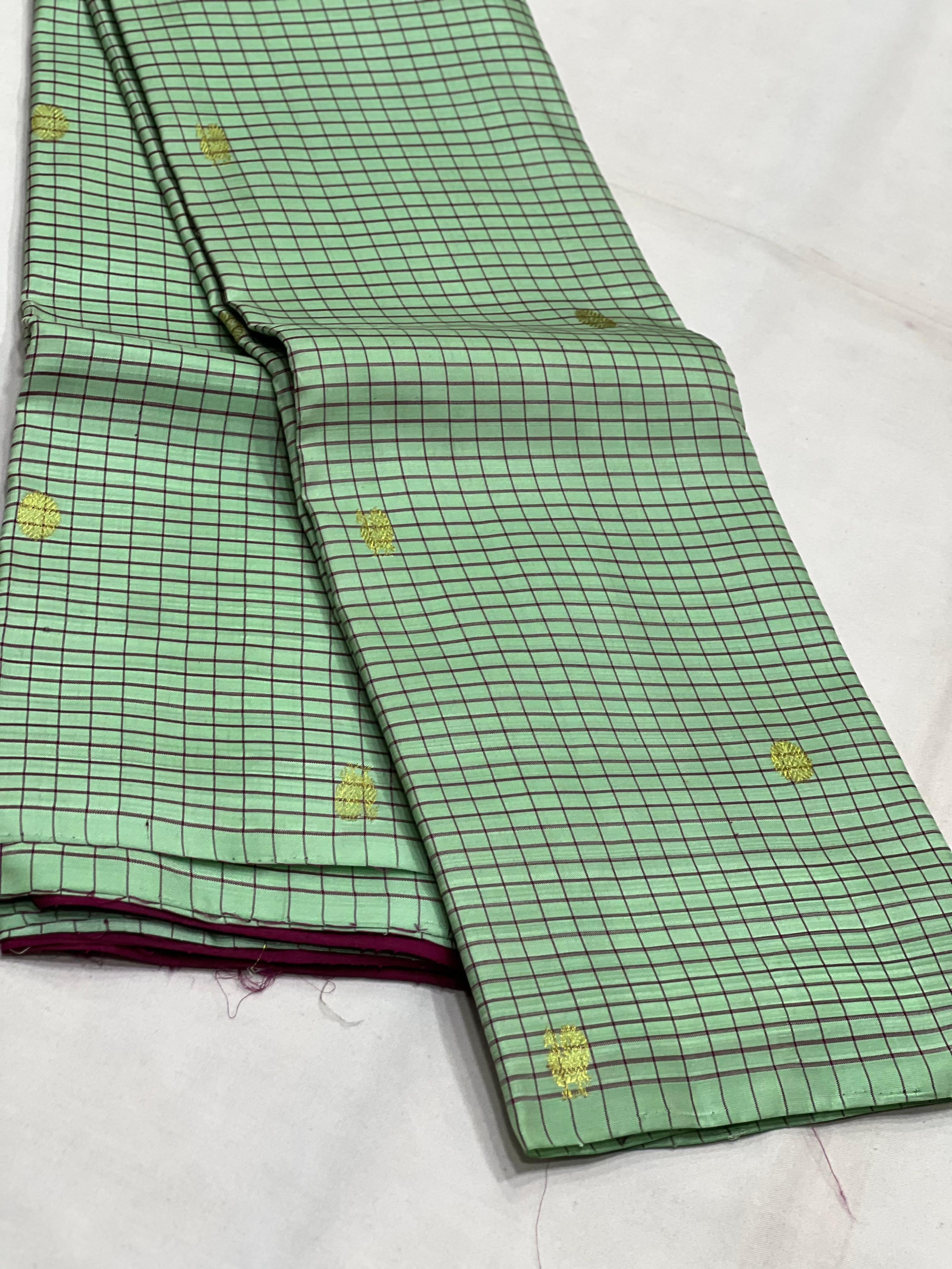 Classic Light Green & Berry Plum Elegance Kanchipuram Handloom Silk Saree SS23648