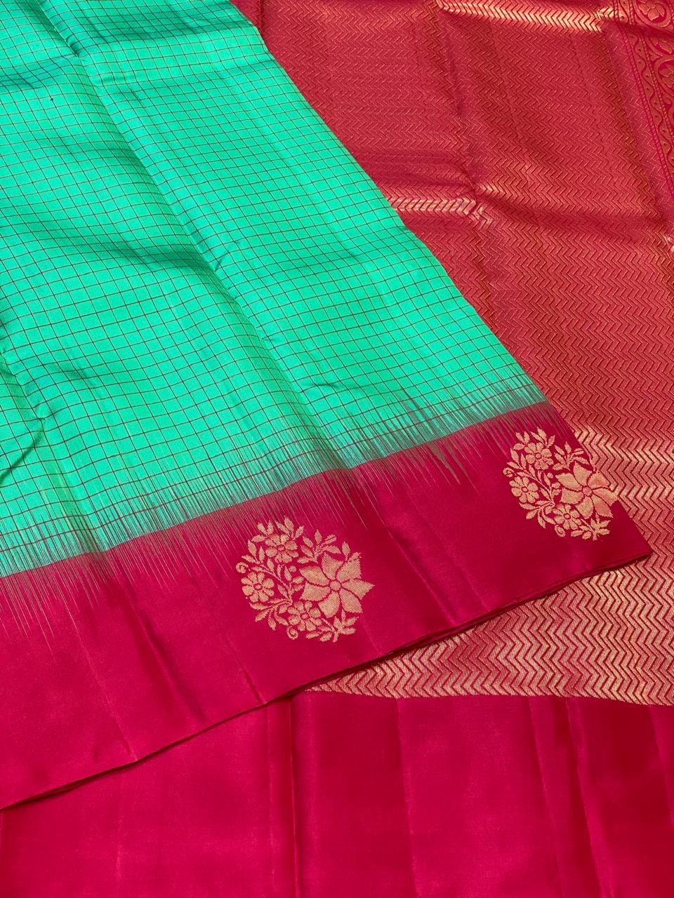 Sea Green & Reddish Pink Elegance Kanchipuram Handloom Silk Saree SS23541