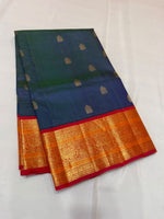 Load image into Gallery viewer, Classic Peacock Blue &amp; Chilly Red 2gm Gold Zari Korvai Checks Bridal  Elegance Kanchipuram Handloom Silk Saree SS28108
