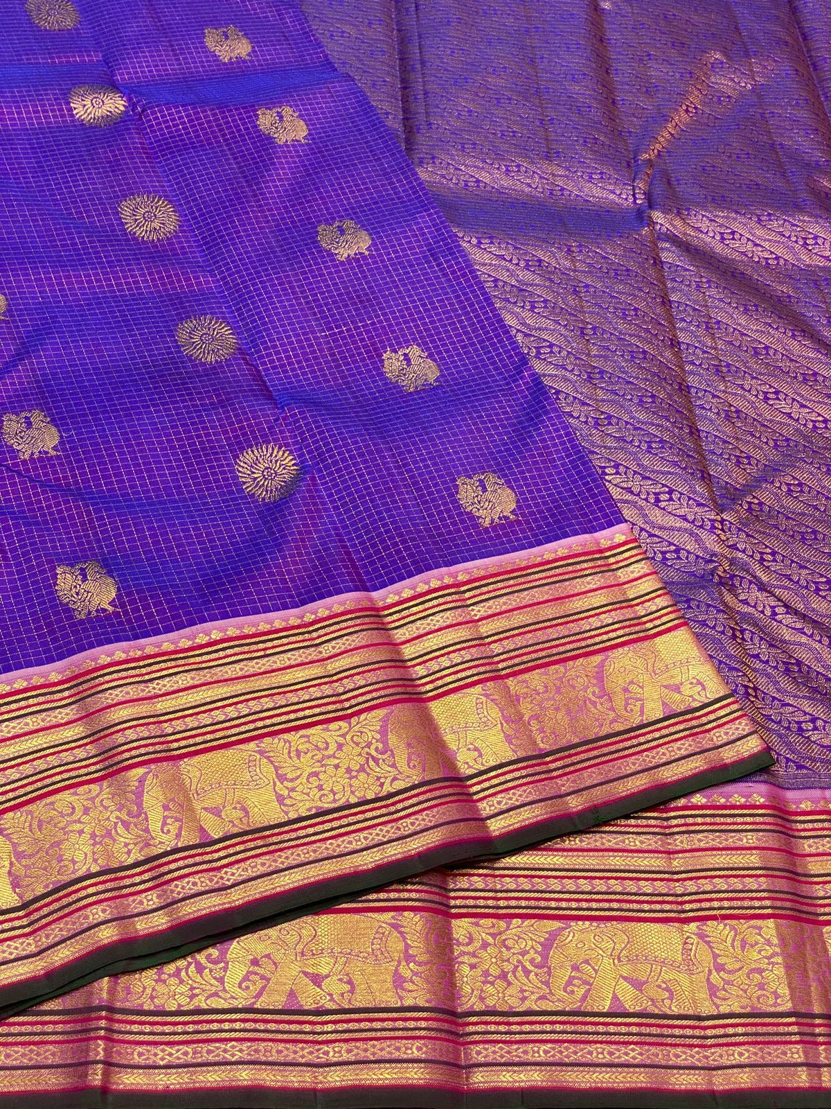 Classic Lavender 2gm Zari Vaira Oosi Elegance Kanchipuram Silk Saree SS23888