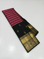 Load image into Gallery viewer, Classic Rose Pink &amp; Bottle Green Elegance Kanchipuram Handloom Silk Saree SS28106
