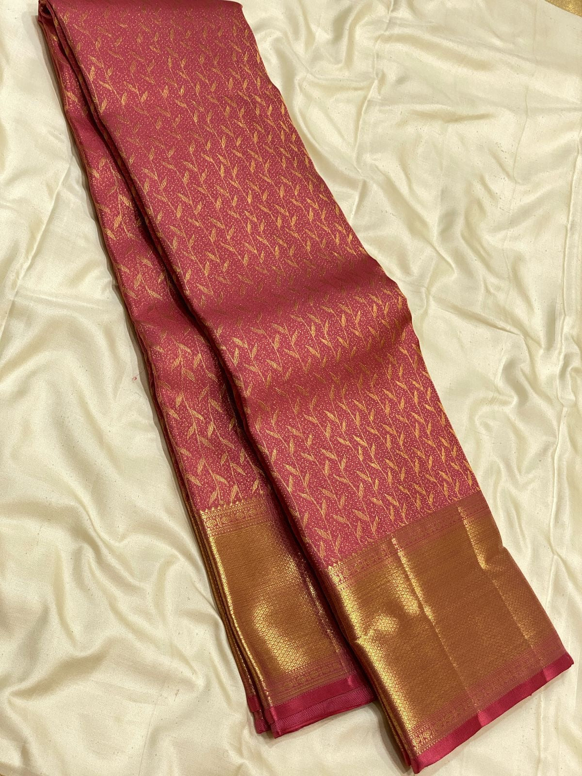 Classic Creamy Rose 2gm Zari Kanchipuram Handloom Silk Saree SS25618