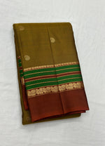 Load image into Gallery viewer, Classic Mustard &amp; Creamy Brown 1gm Zari Elegance Kanchipuram Handloom Silk Saree SS24139
