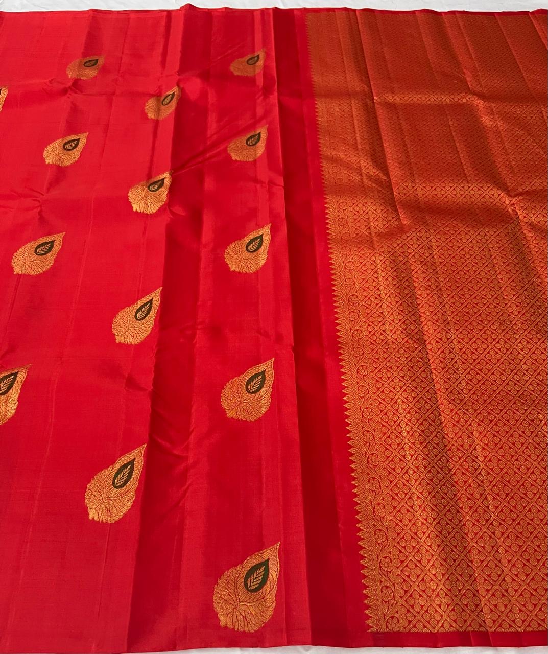 Classic Scarlet Red 2gm Zari Elegance Kanchipuram Handloom Silk Saree SS24044