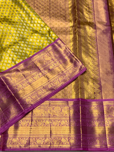 Classic Gold & Pinkish Purple 2gm Zari Bridal Elegance Kanchipuram Handloom Silk Saree SS25283