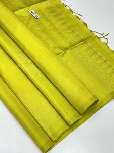 Classic Lime Green Elegance Handloom Soft Silk Saree SS24274