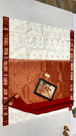 Load image into Gallery viewer, Classic White &amp; Chilli Red Korvai Elegance Kanchipuram Handloom Silk Saree SS27120
