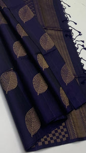 Classic Midnight Blue Elegance Handloom Soft Silk Saree SS24425