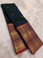 Load image into Gallery viewer, Classic Dark Green &amp; Mustard Orange Bridal Elegance Kanchipuram Handloom Silk Saree SS27253
