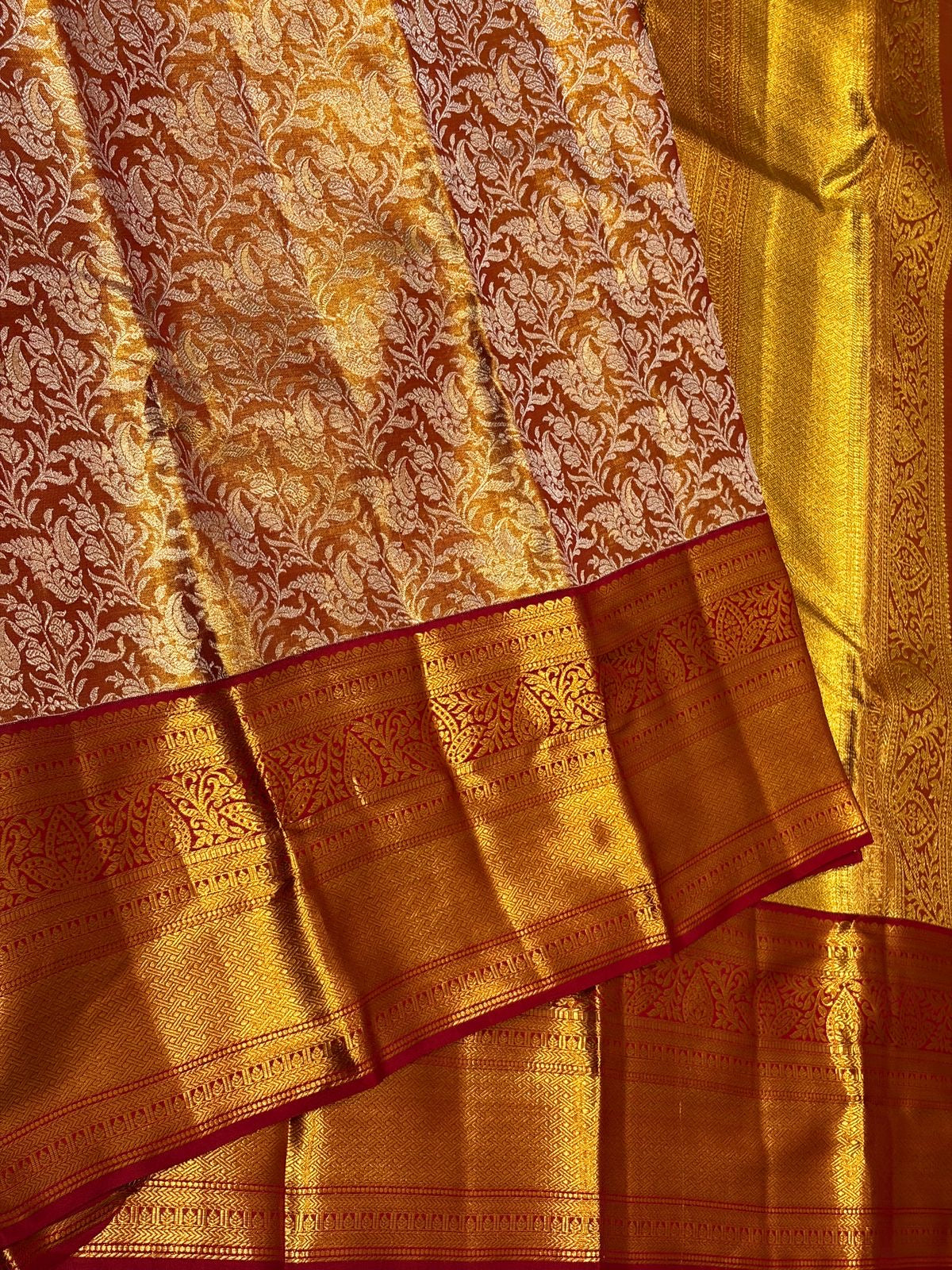 Classic Gold & Red 2gm Zari Brocade Tissue Bridal Elegance Kanchipuram Handloom Silk Saree SS26658