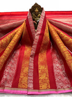 Load image into Gallery viewer, Classic Carmine Red 2gm Zari Kanchipuram Handloom Silk Saree SS26100

