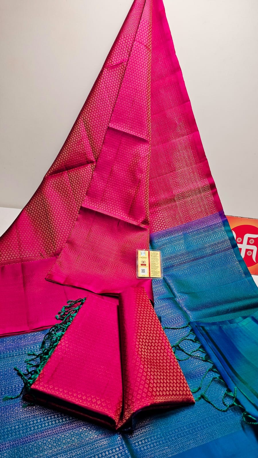 Classic Magenta & Blue Double Warp Elegance Soft Silk Saree SS24227