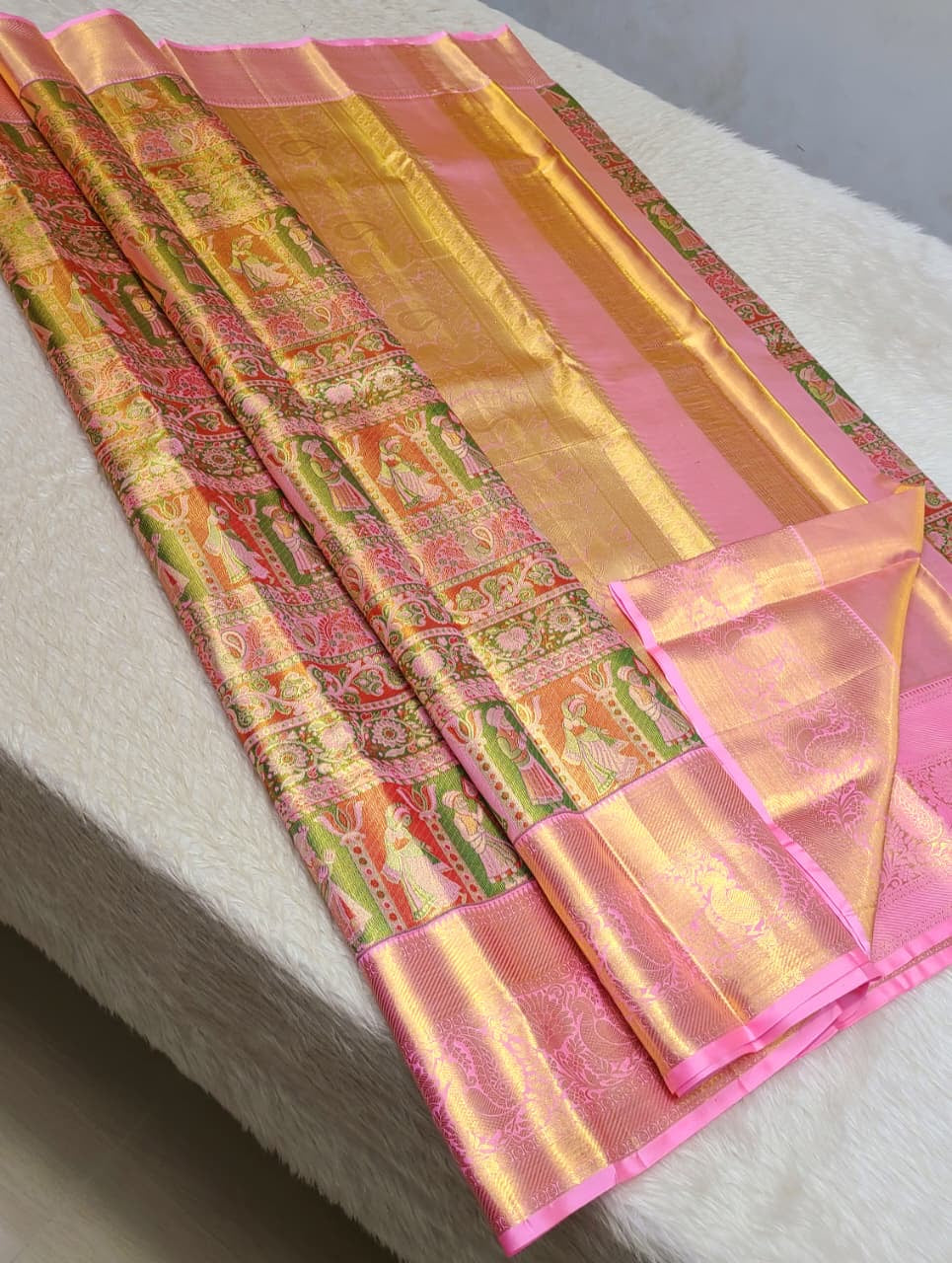 Classic Light Pink 3gm Zari 4D Mogal Designed Bridal Elegance Kanchipuram Handloom Silk Saree SS26544