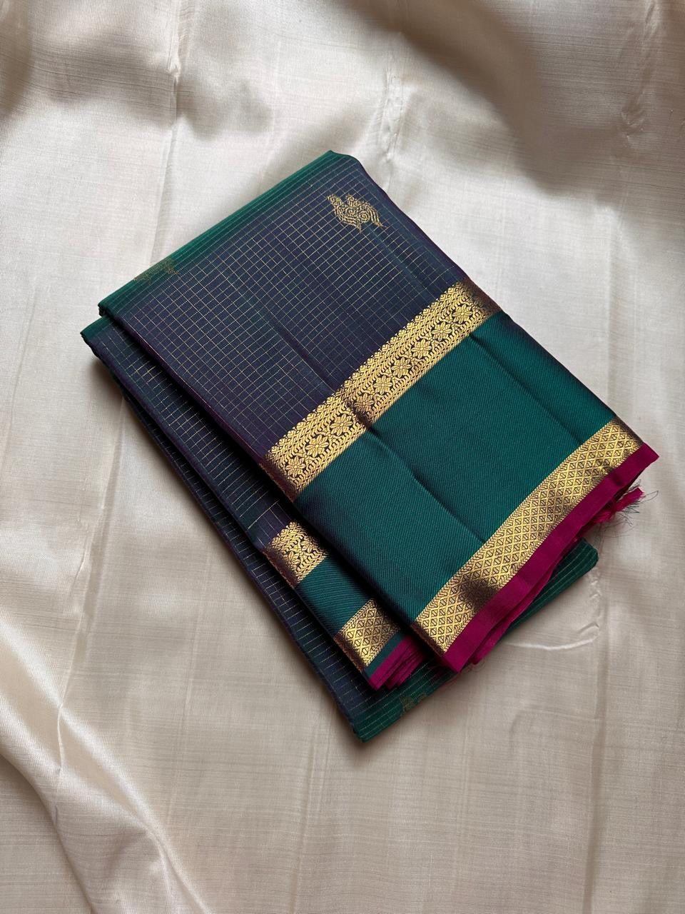 Classic Peacock Green Elegance Kanchipuram Handloom Silk Saree SS23675